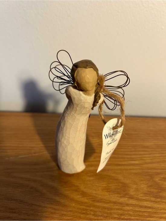 Willow Tree Other - Willow Tree Angel Figurine in Cream and Brown with Wire Wings